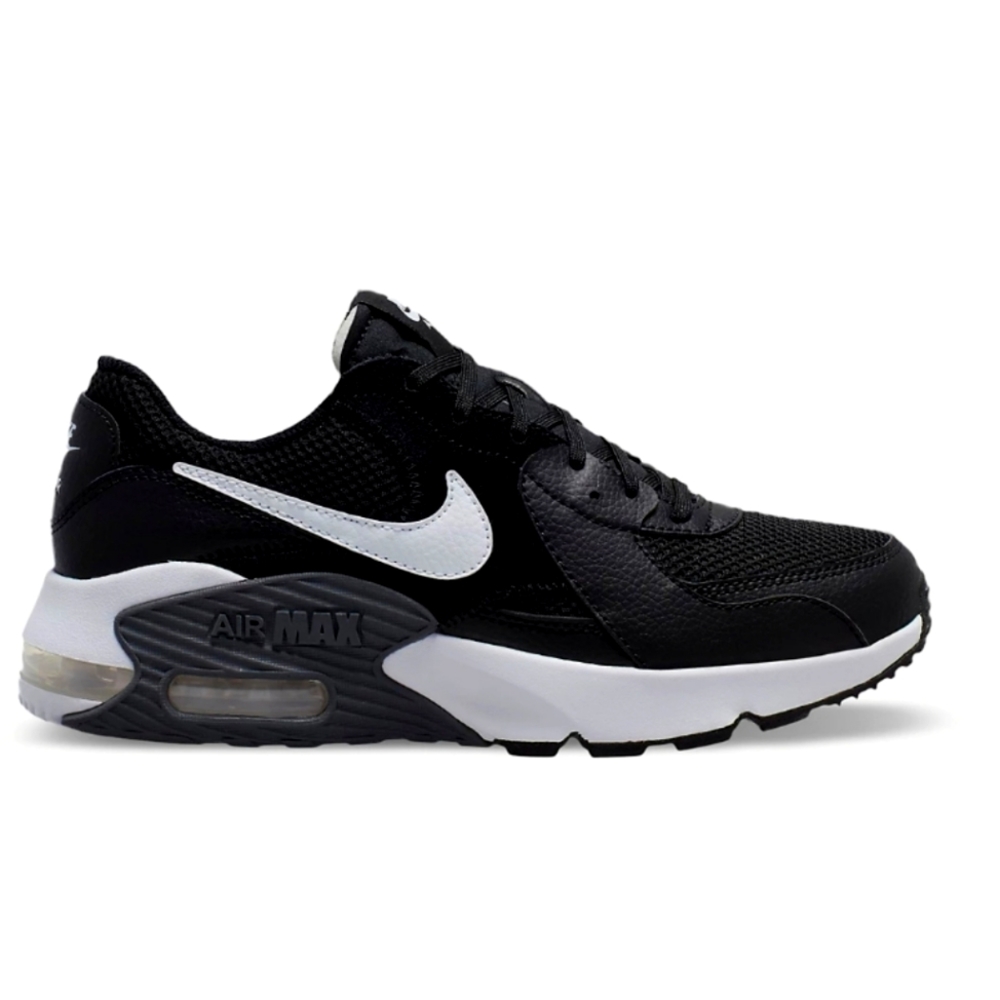 Women's Nike AirMax brand new size 6.5